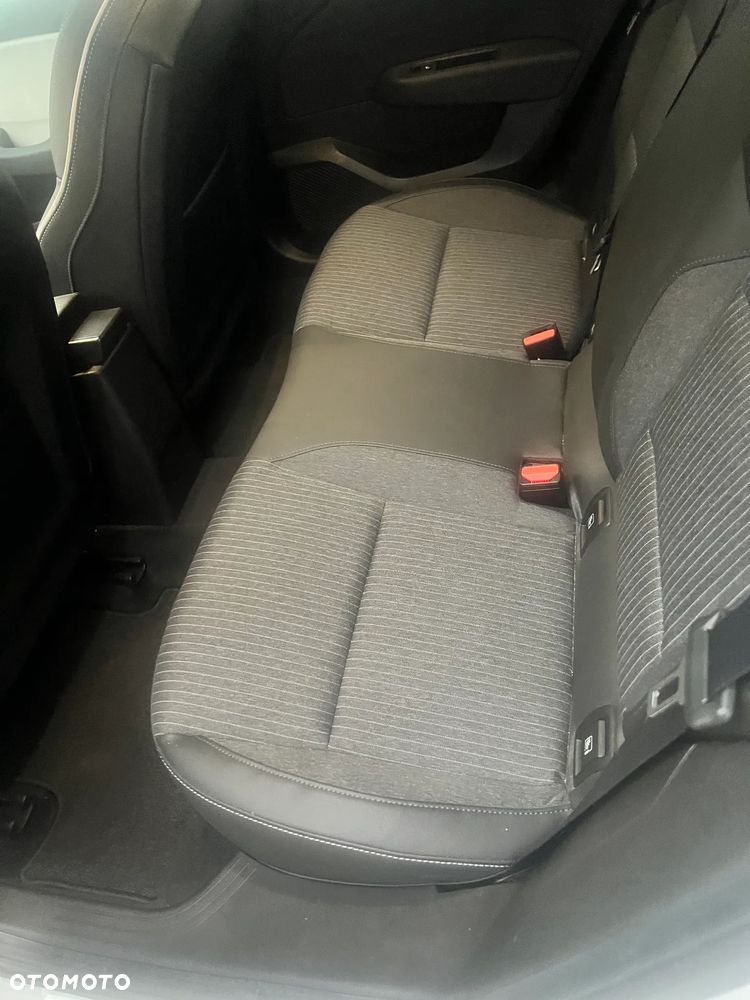 Renault Clio - 16