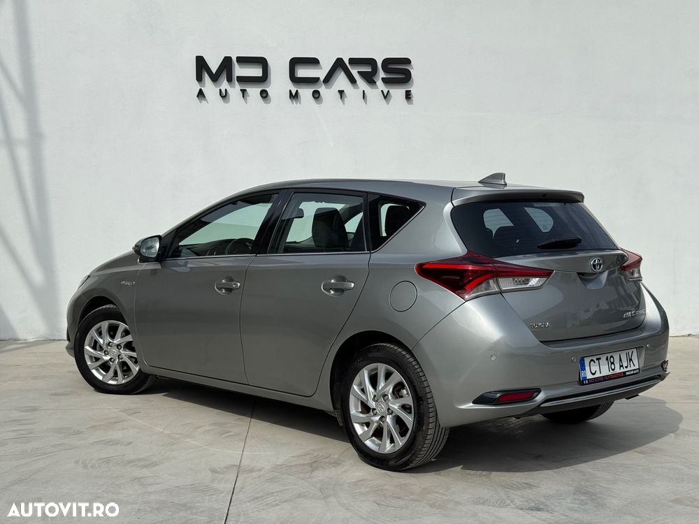 Toyota Auris 1.8 L VVT-i Sol+ - 3