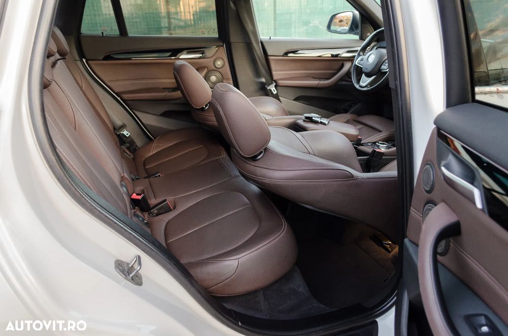 BMW X1 xDrive20d Aut. xLine - 12