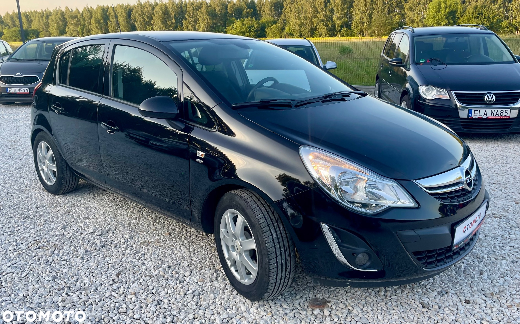 Opel Corsa 1.4 16V Innovation - 12