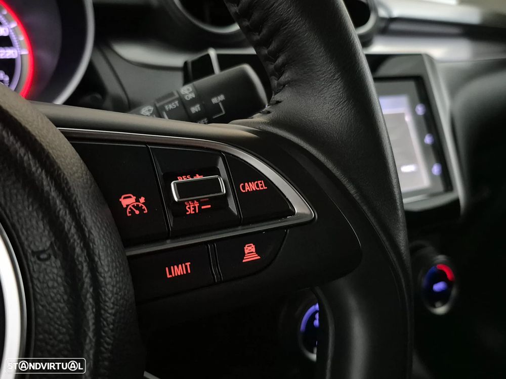 Suzuki Swift 1.2 Mild Hybrid GLE - 24