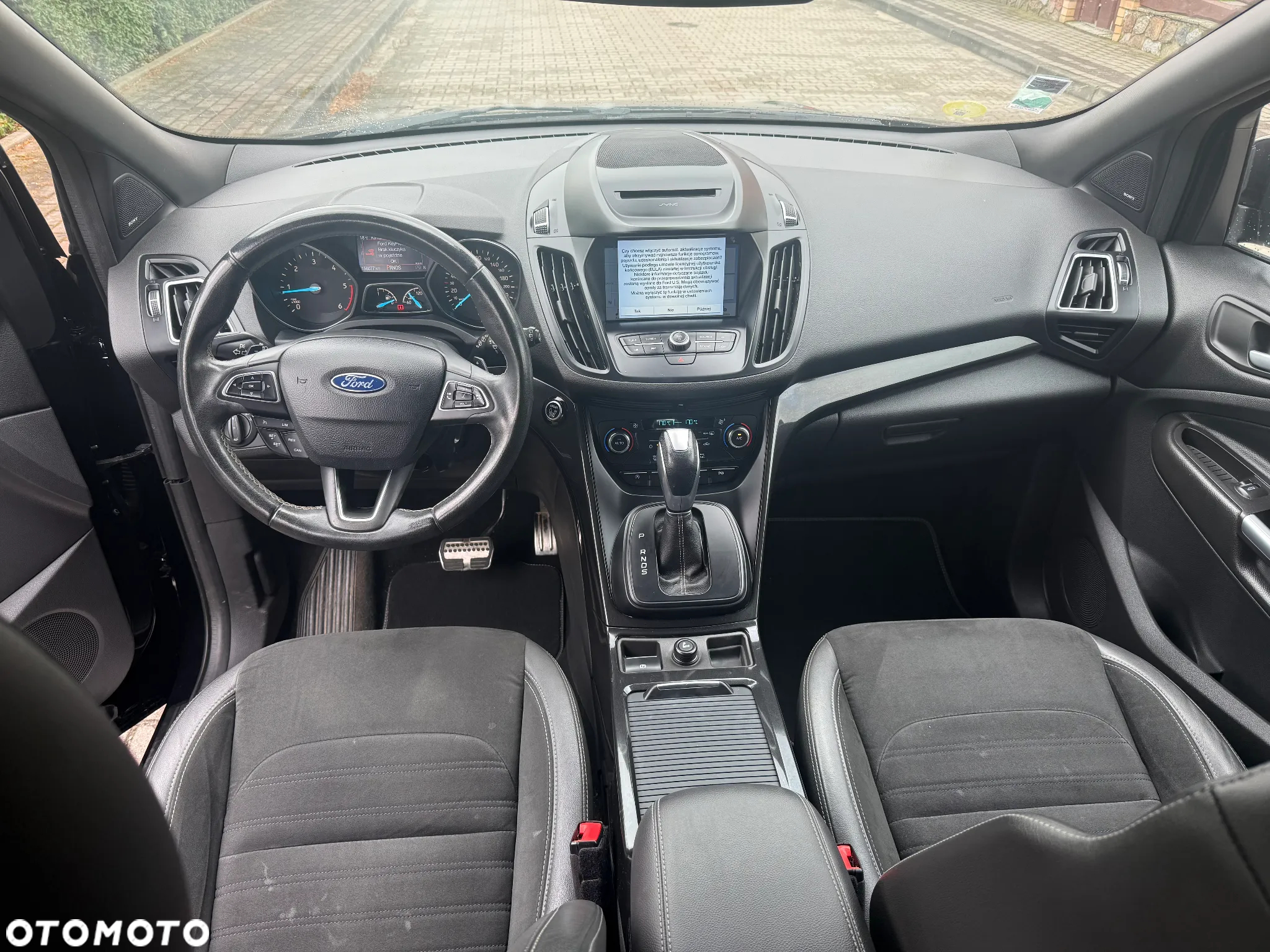 Ford Kuga 2.0 TDCi 4x4 ST-Line - 10