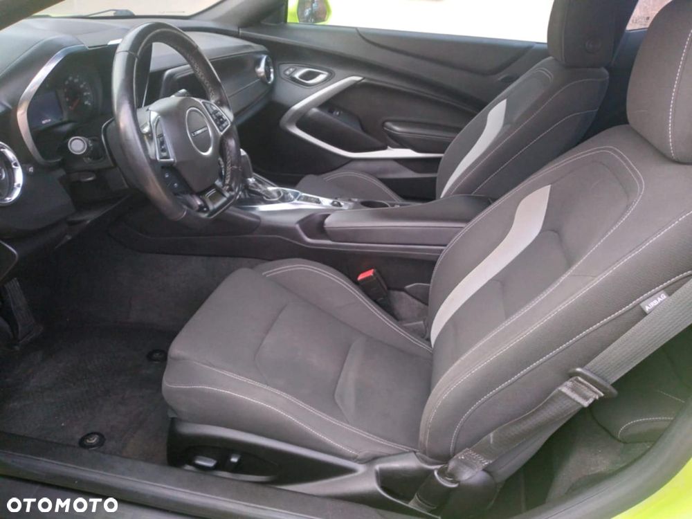 Chevrolet Camaro - 26