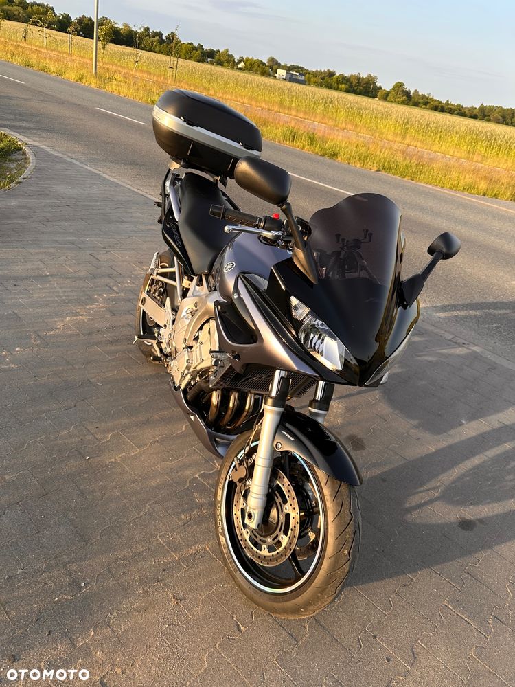 Yamaha FZ6 - 11