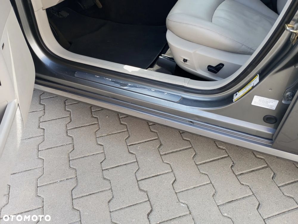 Chrysler 300C Touring 3.0 CRD DPF Automatik - 37