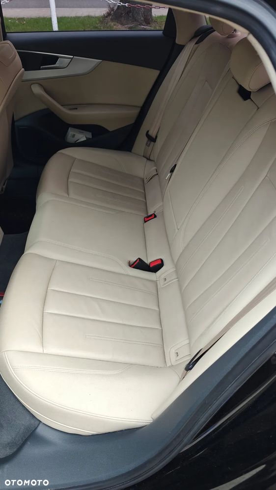 Audi A4 Limousine 35 TFSI S tronic - 16