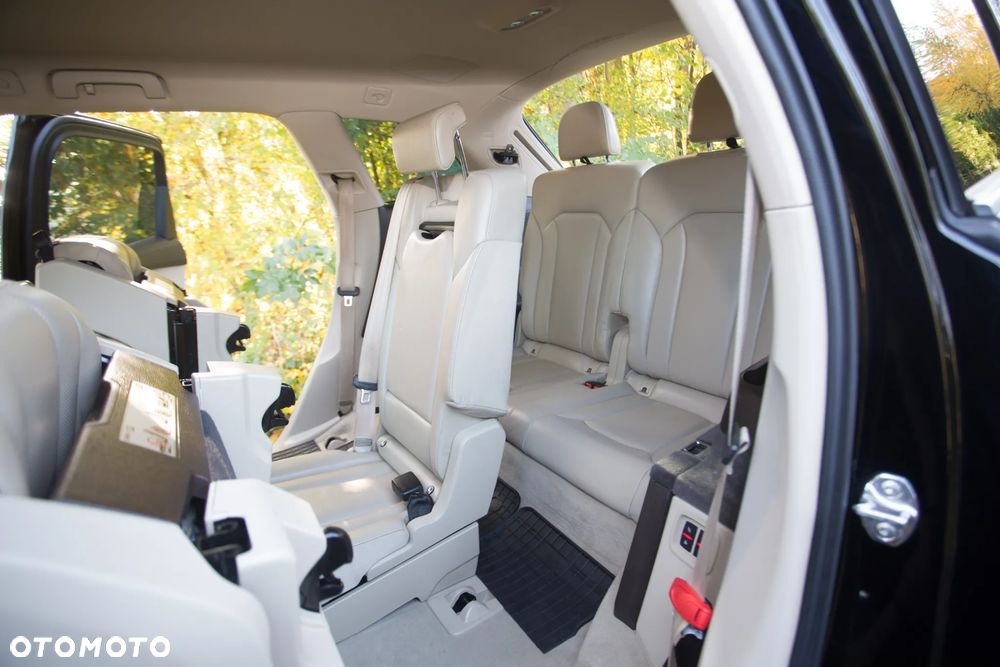 Audi Q7 3.0 TDI ultra Quattro Tiptronic - 8