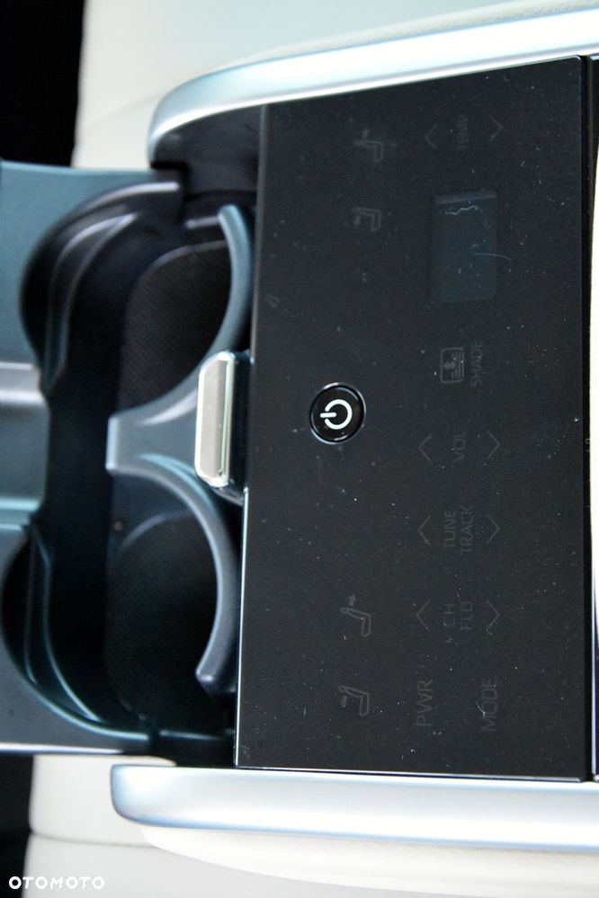 Toyota Camry 2.5 Hybrid Executive CVT - 37