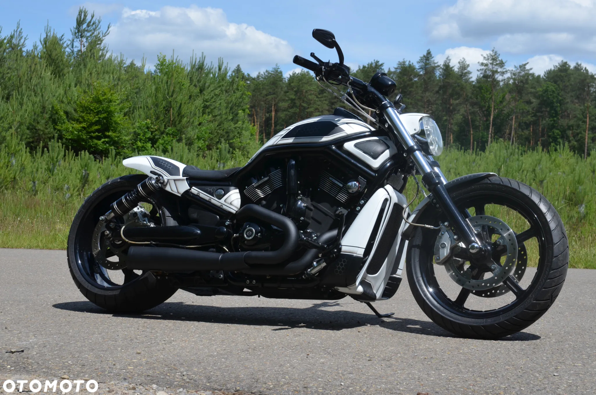 Harley-Davidson V-Rod Night Rod - 4
