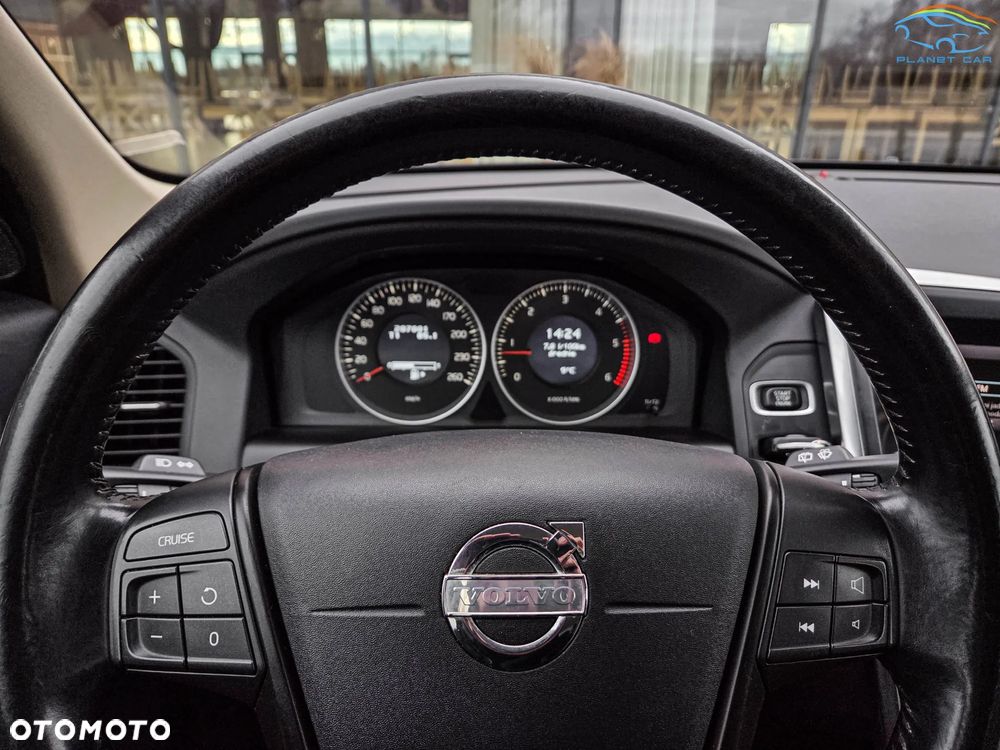 Volvo XC 60 D4 AWD Kinetic - 23
