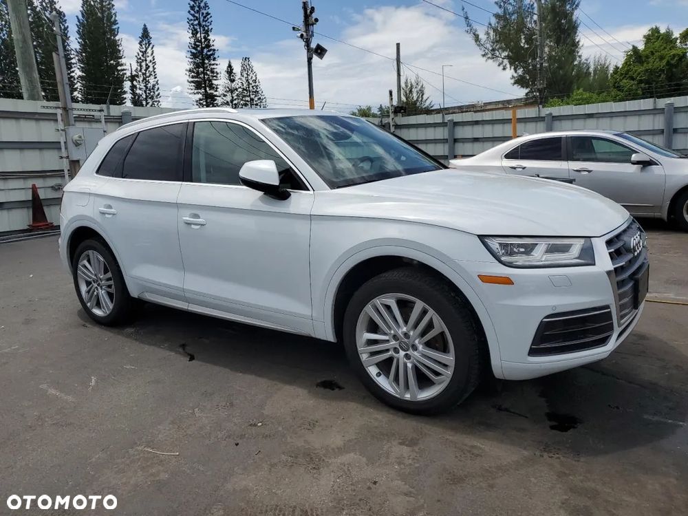 Audi Q5 2.0 TFSI Quattro Design S tronic - 2