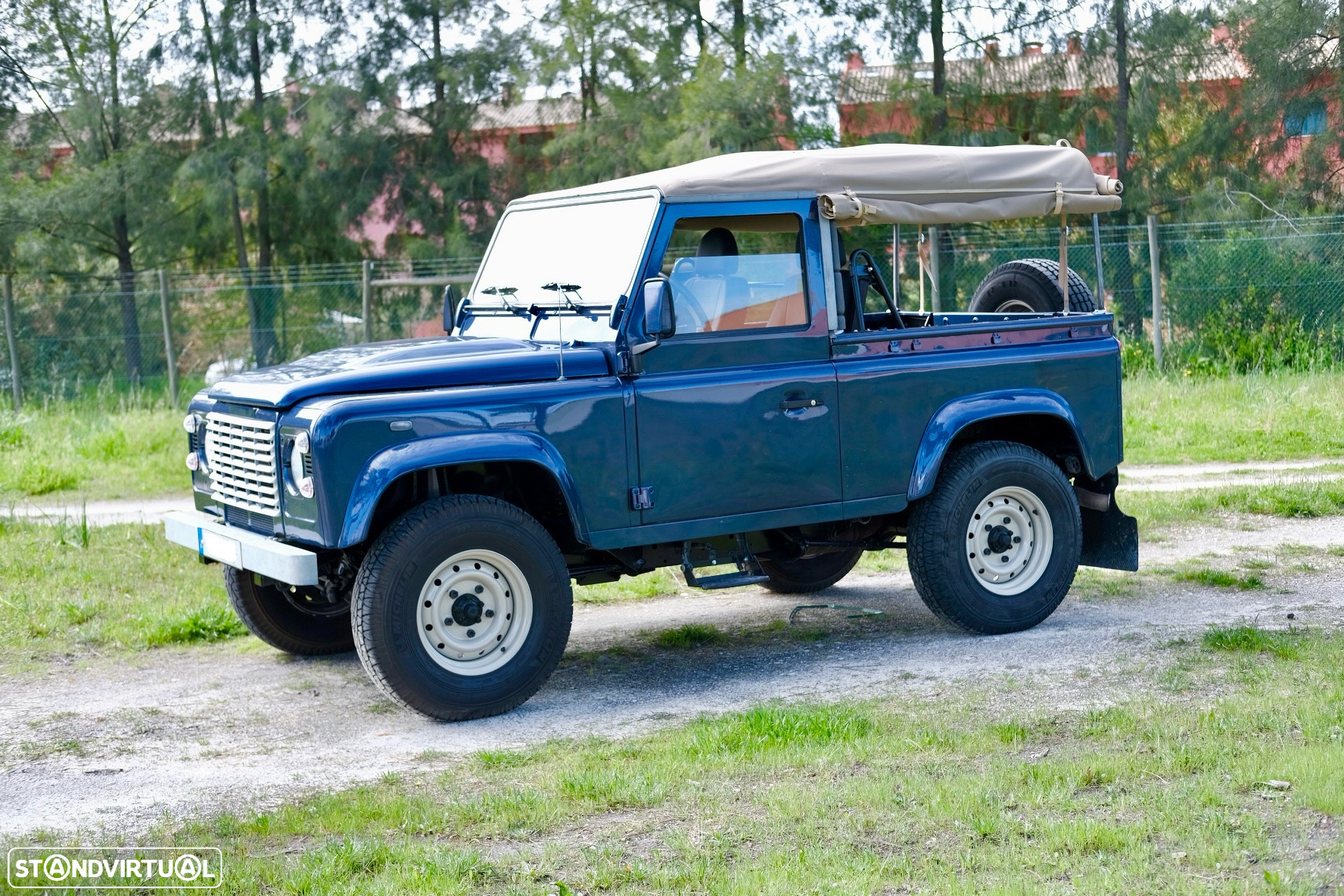 Land Rover Defender 90 SW 2.4 CRD S - 5