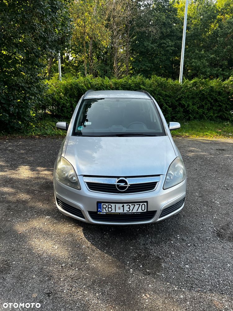 Opel Zafira - 2