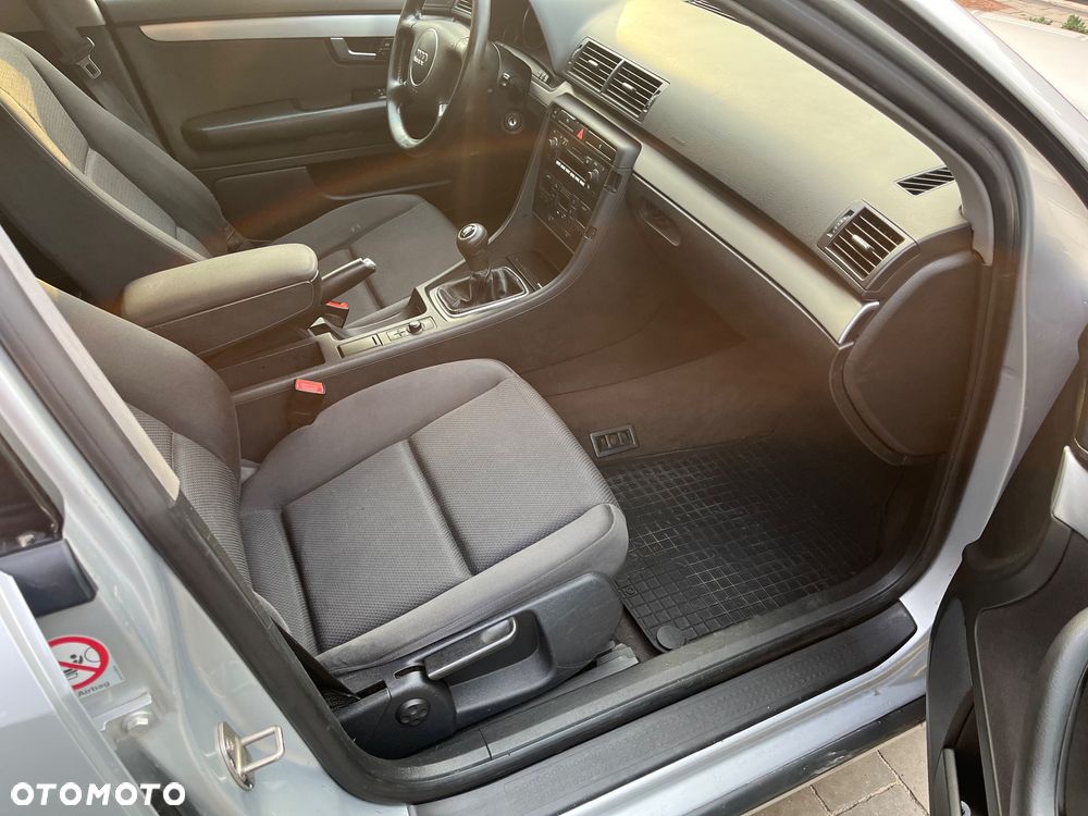 Audi A4 Avant - 19