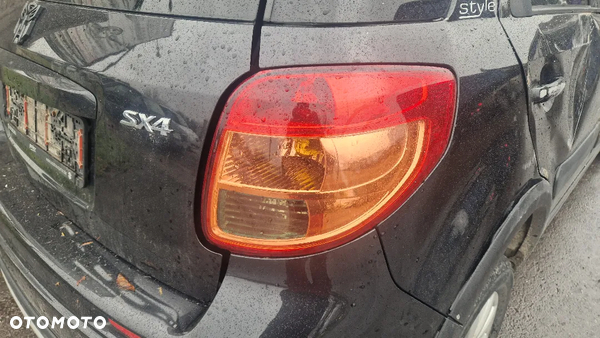 SUZUKI SX4 FIAT SEDICI LAMPA TYL PRAWA EUROPA