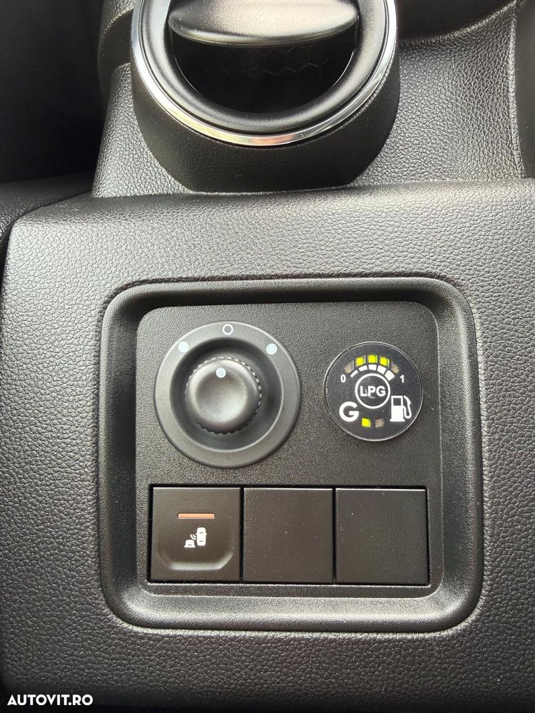 Dacia Duster 1.6 SCe Prestige jante 16" - 23