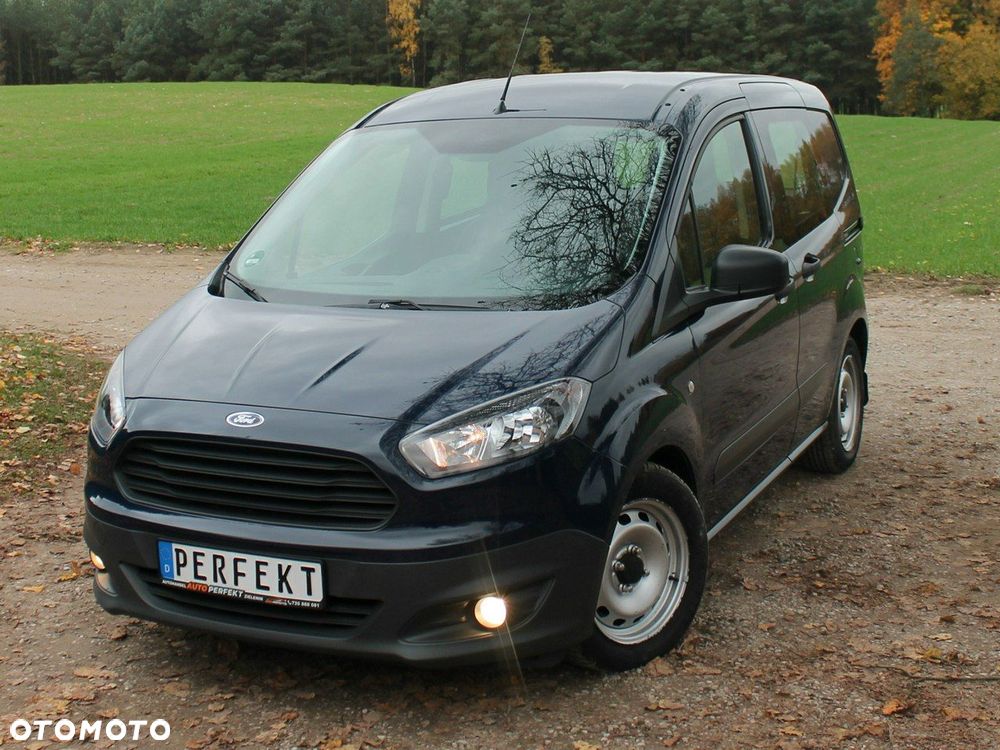 Ford Transit Courier - 13