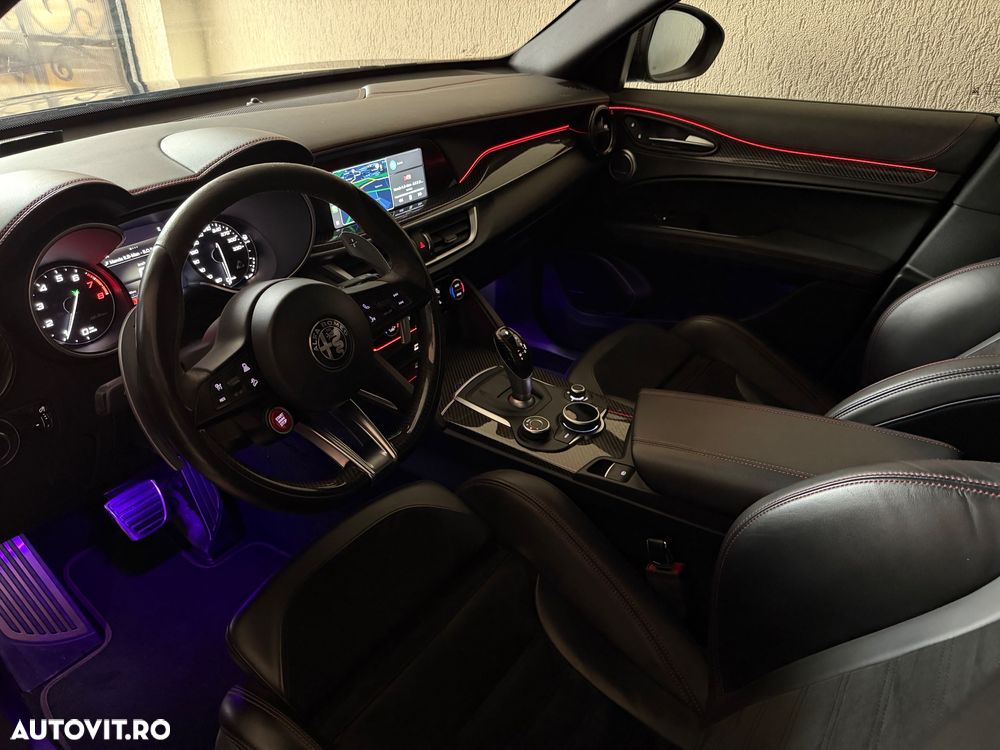 Alfa Romeo Stelvio 2.9 V6 Turbo AWD AT8 Quadrifoglio - 17
