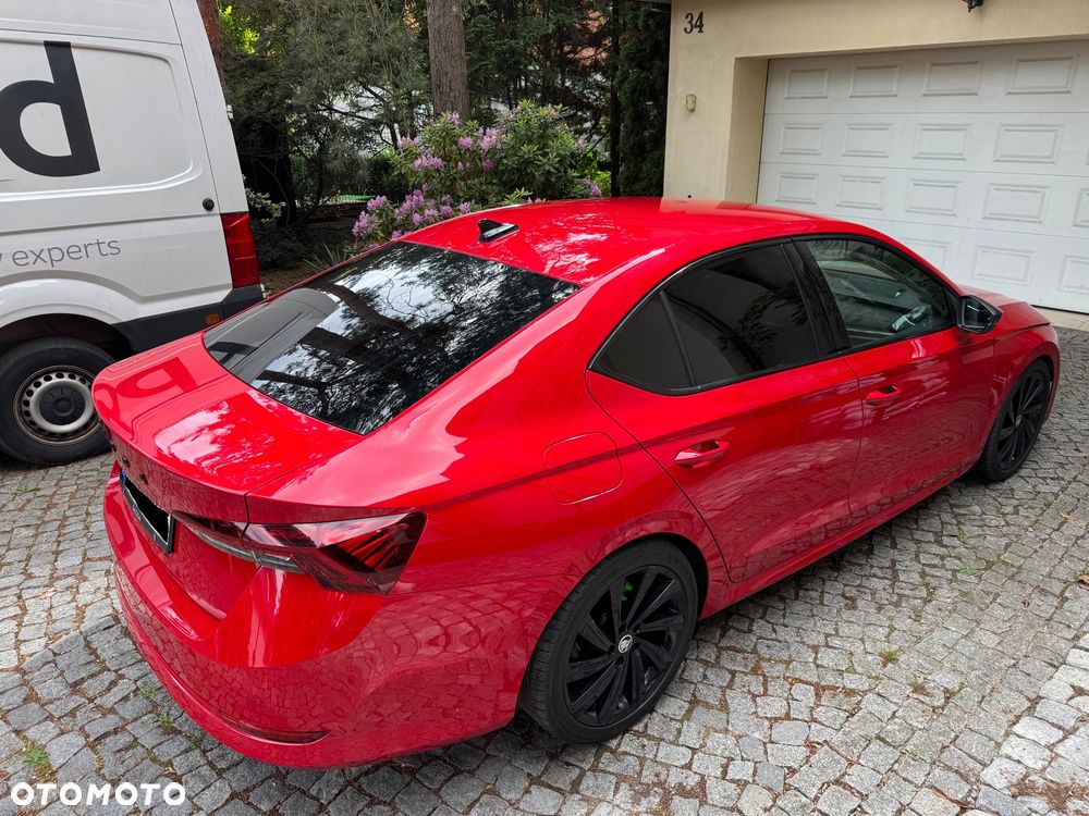 Skoda Octavia 2.0 TDI Sportline - 9