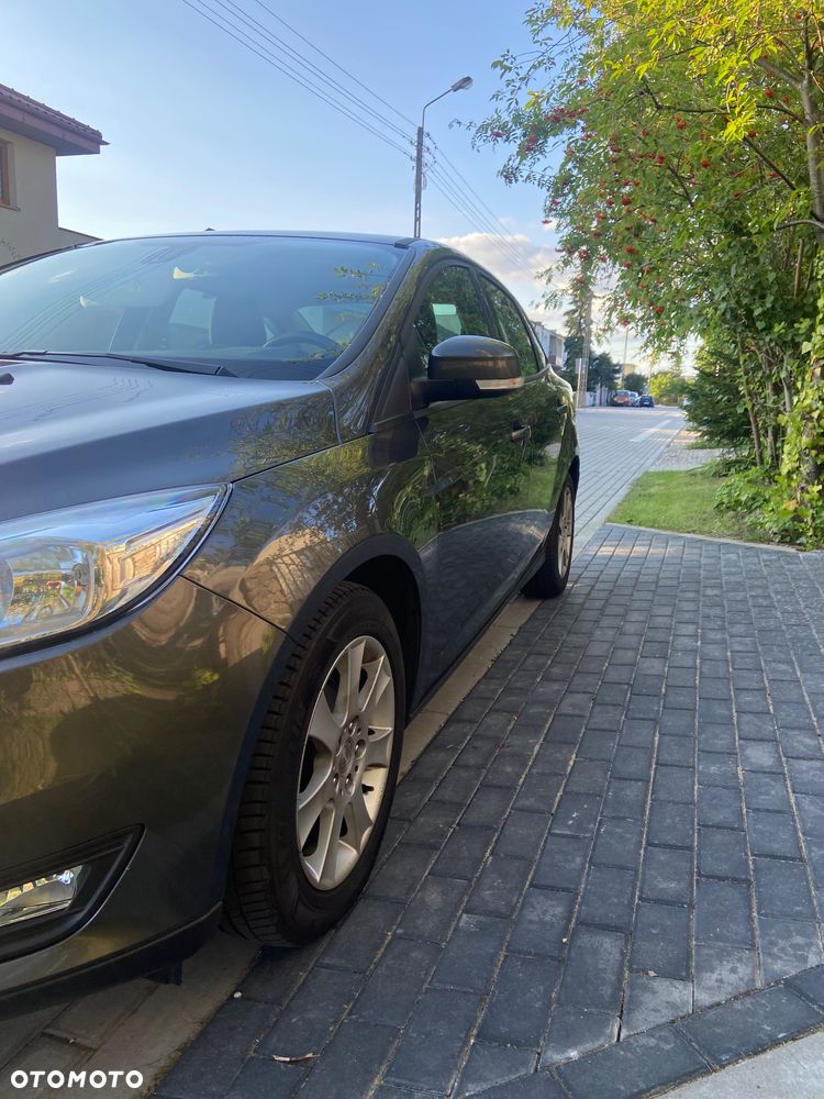 Ford Focus 1.6 Edition - 5