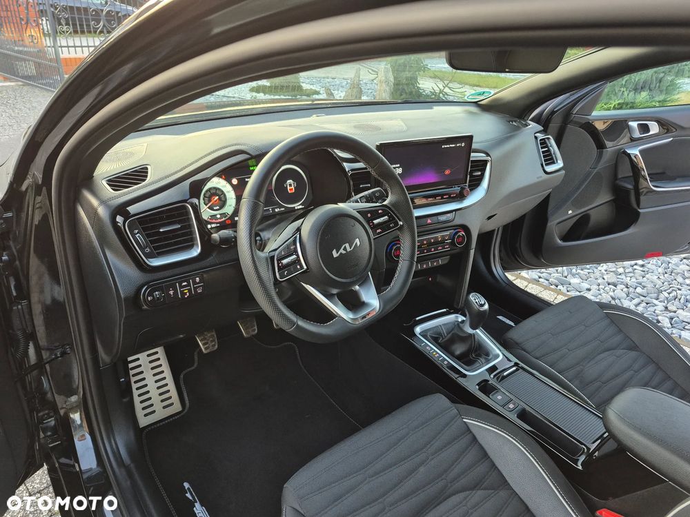 Kia ProCeed 1.5 T-GDI GT Line - 21