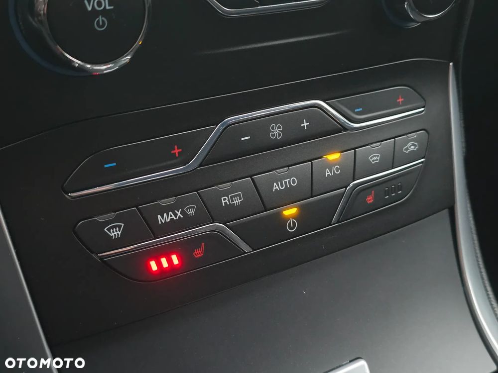 Ford S-Max 2.0 EcoBlue Allrad TITANIUM - 31