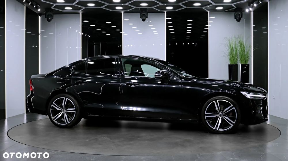 Volvo S60 T4 R-Design - 10