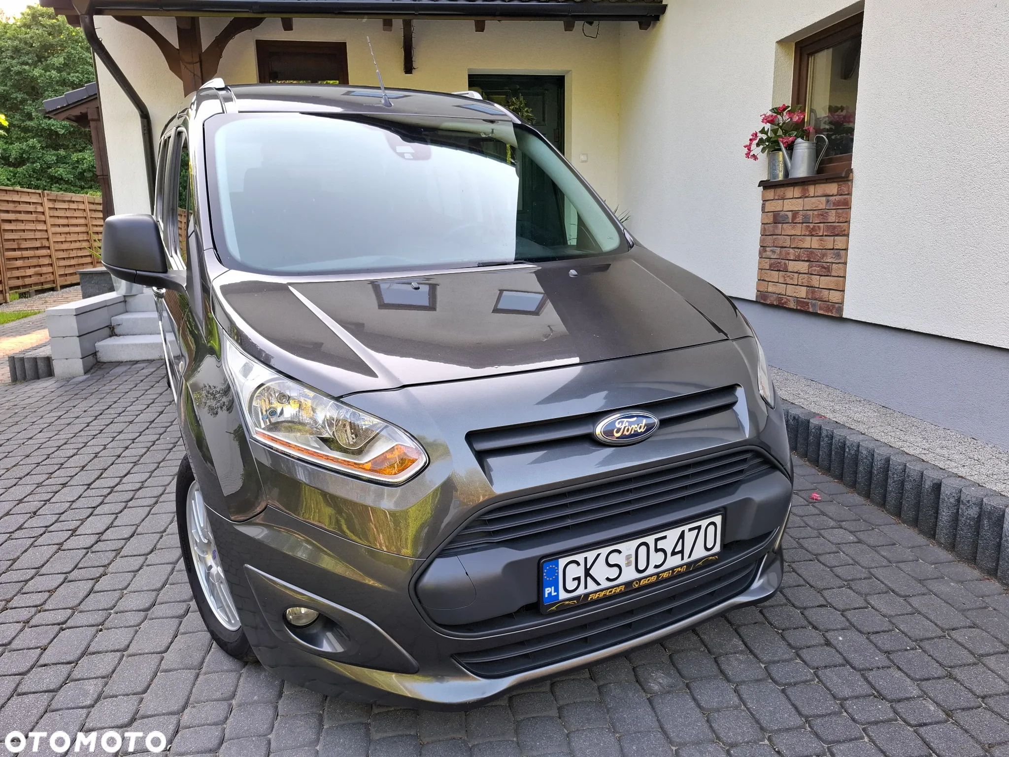 Ford Tourneo Connect Grand 1.6 TDCi Ambiente - 2