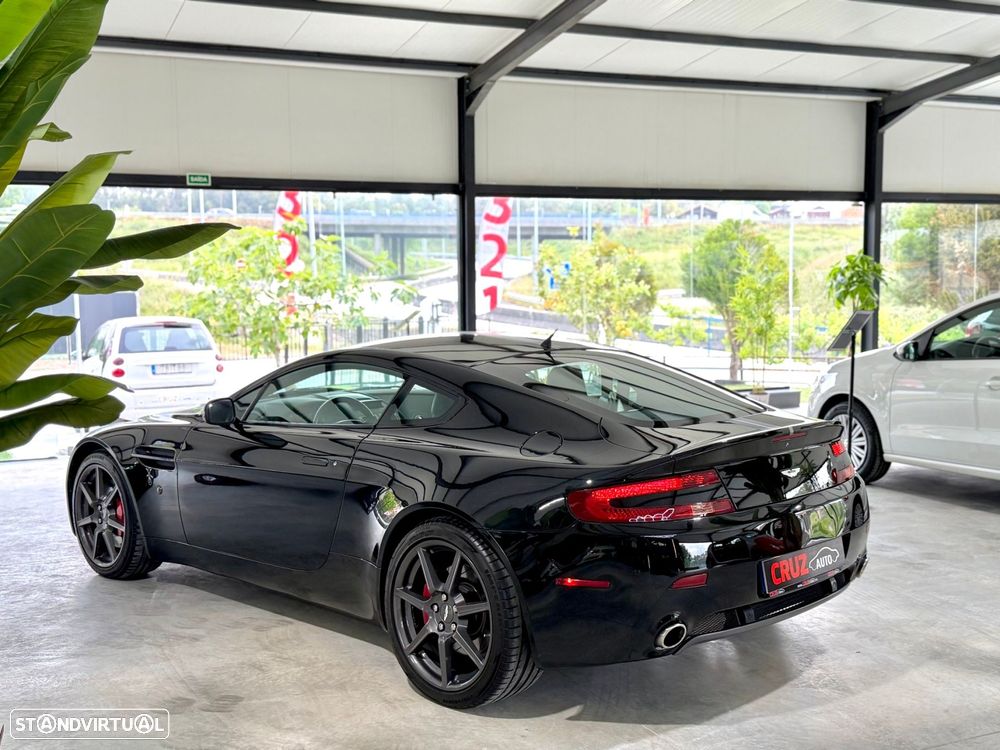 Aston Martin Vantage Coupe V8 Sportshift - 4