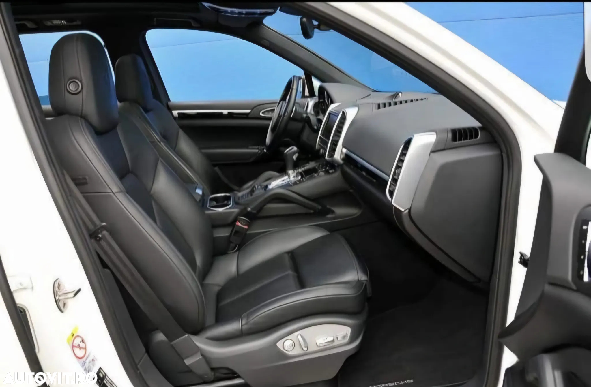 Porsche Cayenne Diesel Platinum Edition - 10