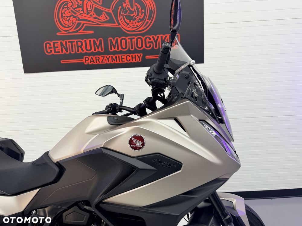 Honda NT - 25