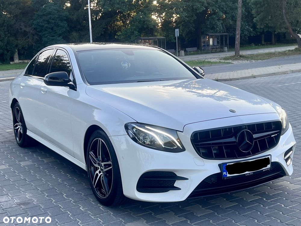 Mercedes-Benz Klasa E - 9