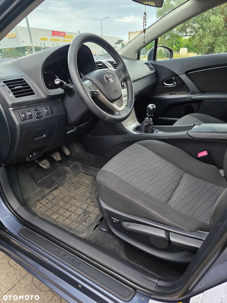 Toyota Avensis 2.0 D-4D Sol plus+NAVI - 12