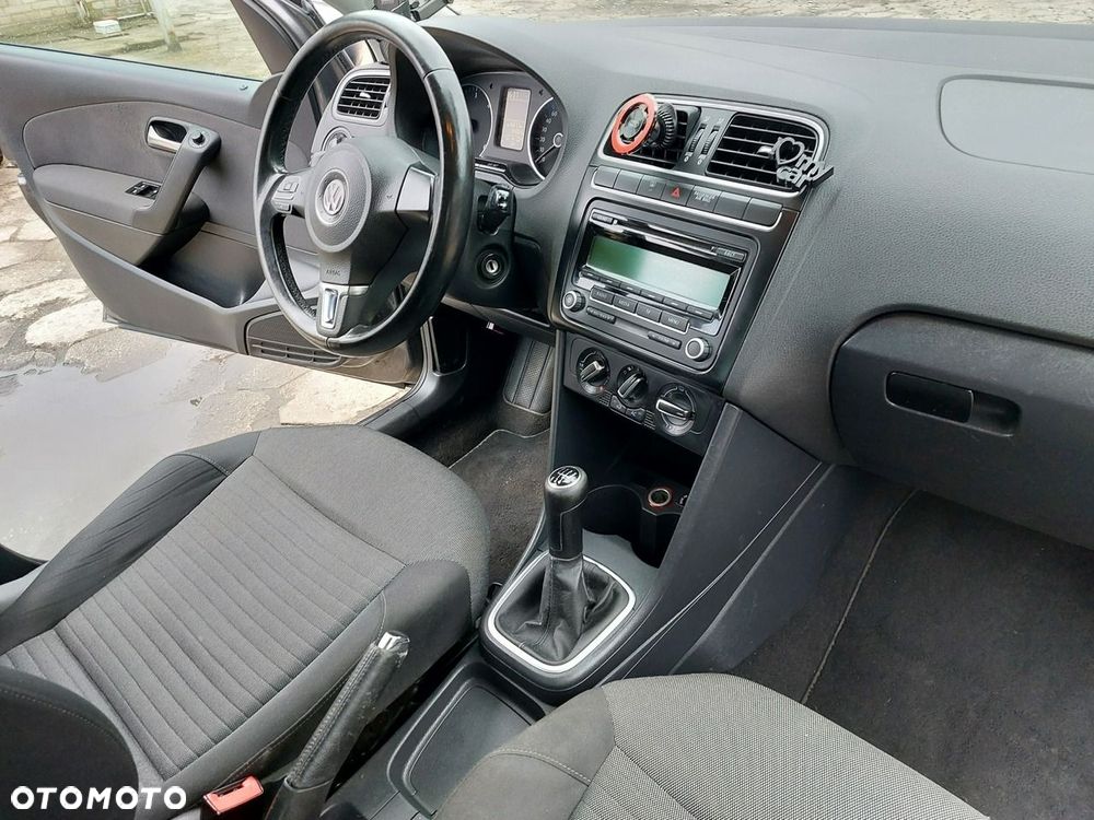 Volkswagen Polo - 23