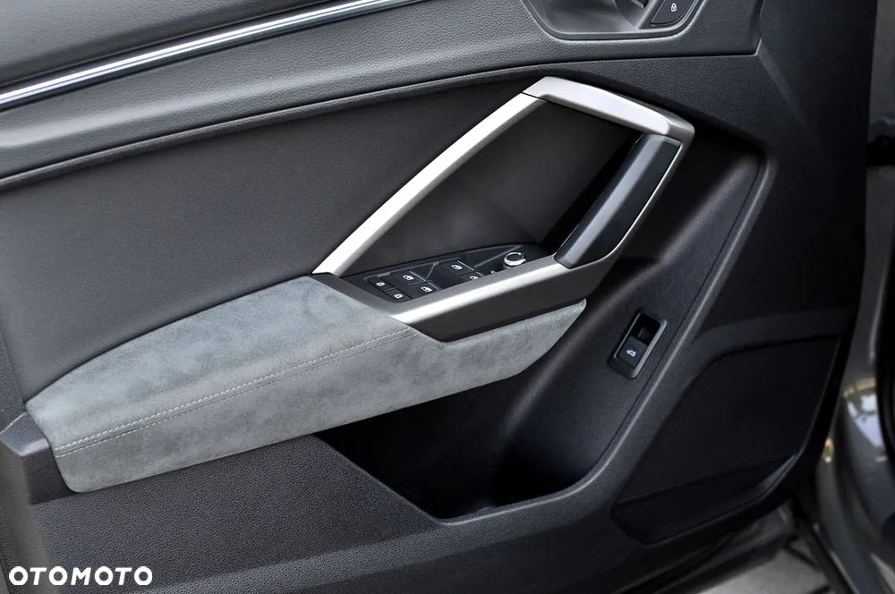 Audi Q3 35 TFSI S tronic - 34