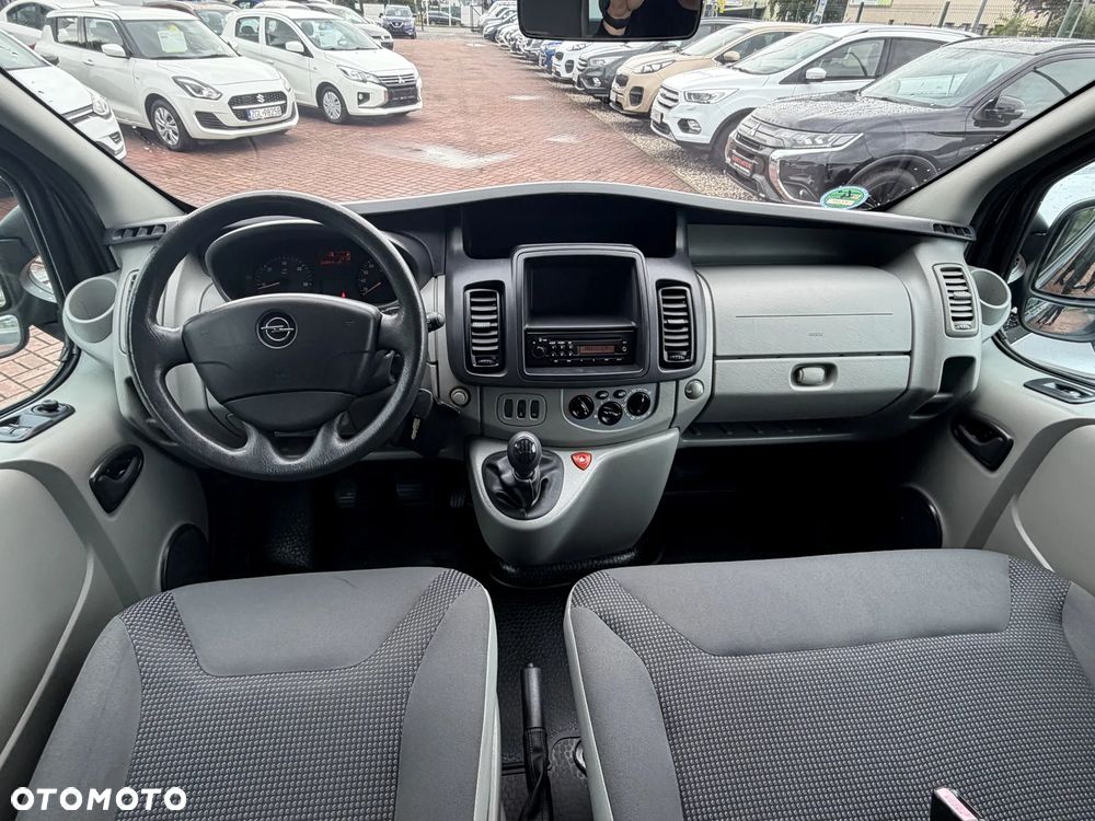 Opel Vivaro - 18