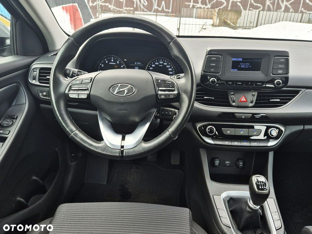 Hyundai i30 - 25