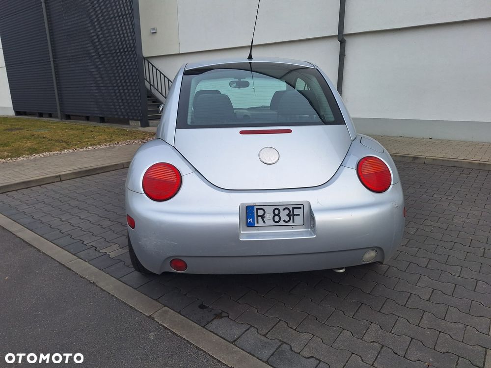 Volkswagen New Beetle 2.0 - 8