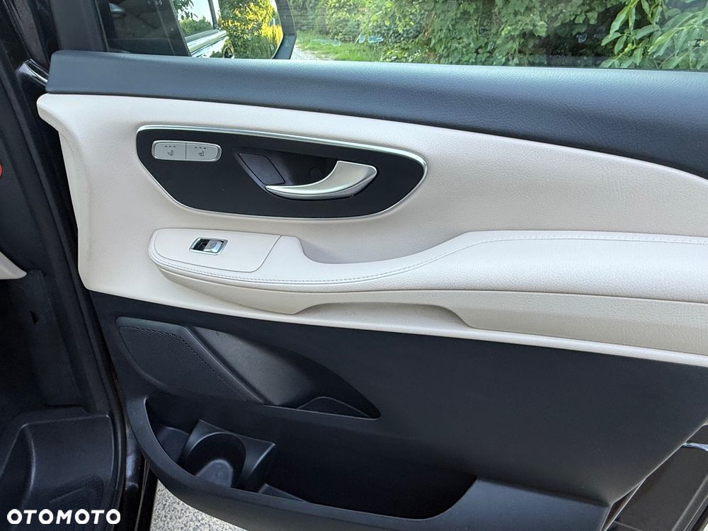 Mercedes-Benz Klasa V 250 d Exclusive 9G-Tronic (d³ugi) - 23