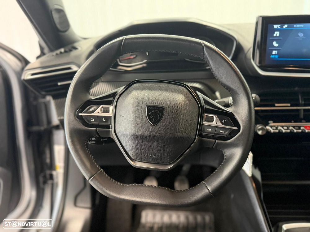 Peugeot 2008 1.2 PureTech Active - 8