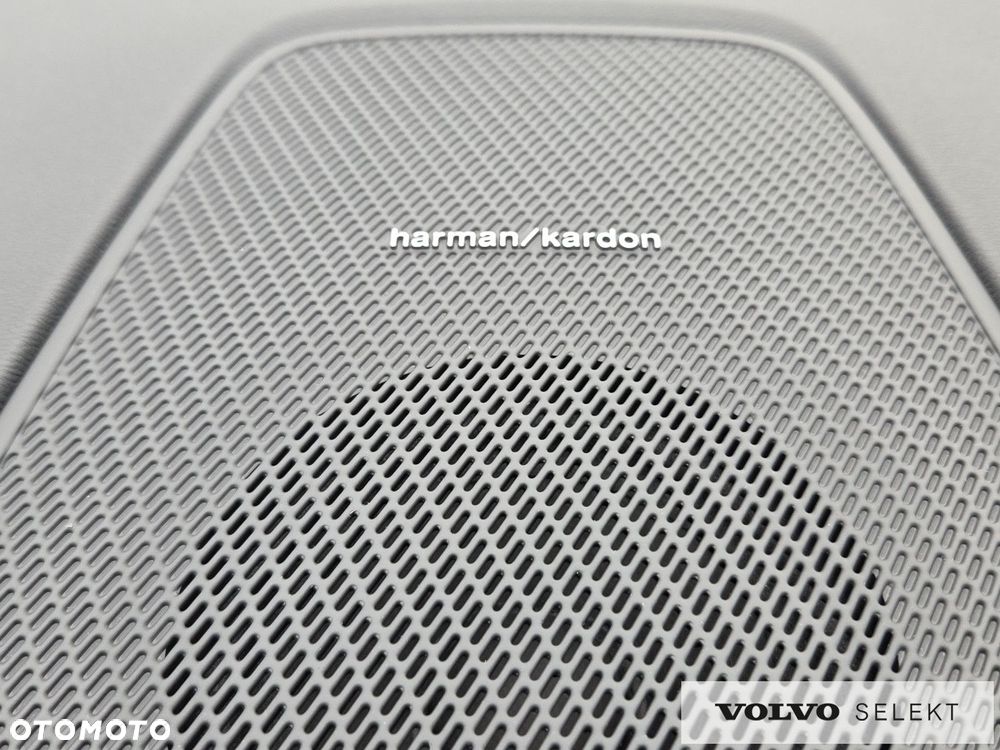 Volvo XC 60 T8 AWD Plus Black Edition - 22