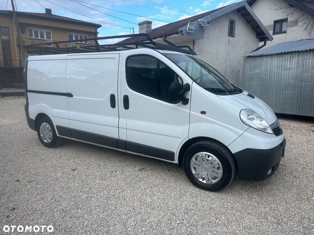 Opel Vivaro - 8