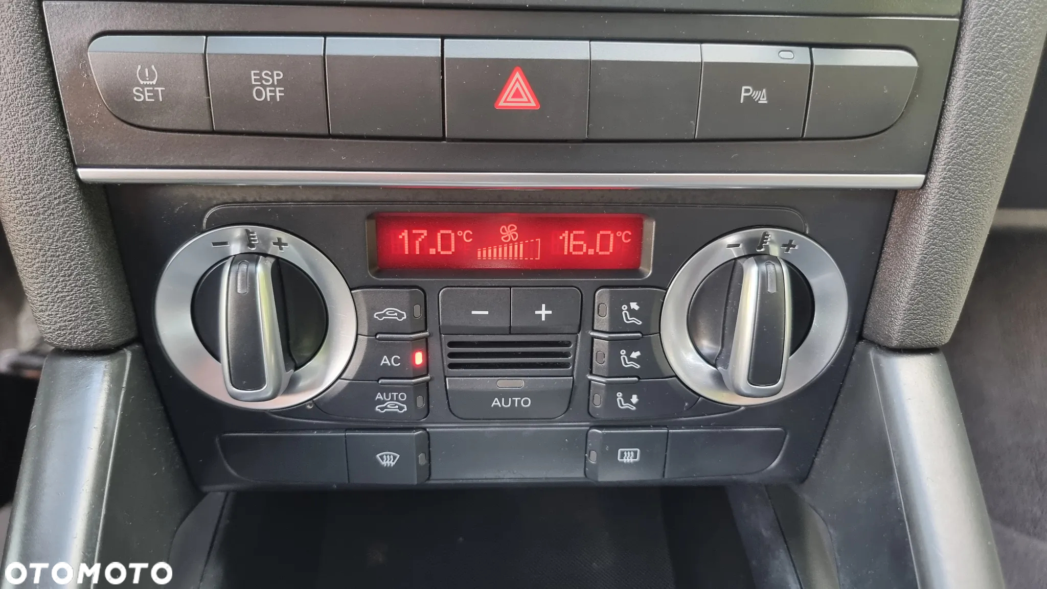 Audi A3 1.8 TFSI Sportback Attraction - 32
