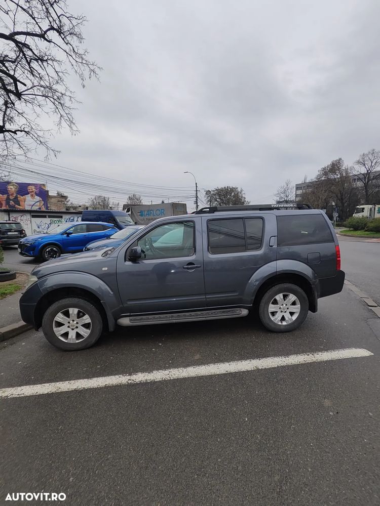 Nissan Pathfinder 2.5 dCi LE Plus - 4