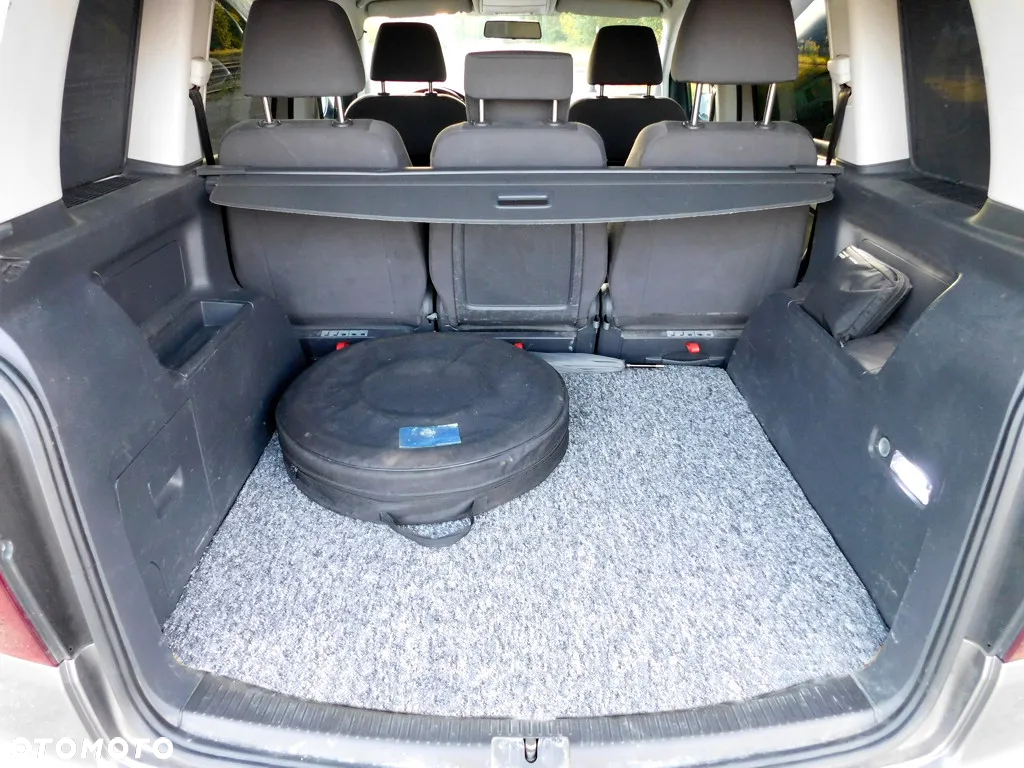Volkswagen Touran 1.6 Trendline - 27