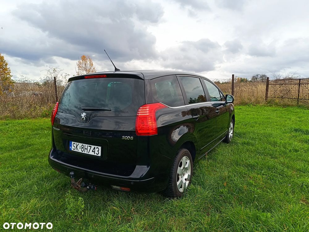 Peugeot 5008 1.6 THP Family 7os - 7