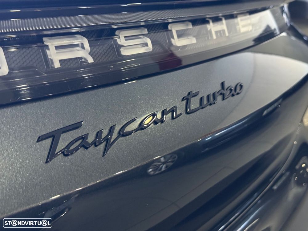 Porsche Taycan Turbo - 46