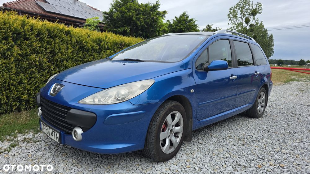 Peugeot 407 - 1