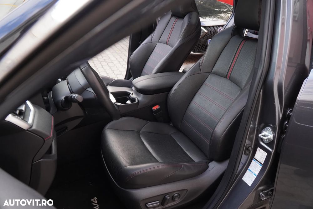 Toyota RAV4 - 4
