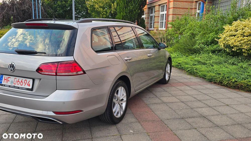 Volkswagen Golf - 34